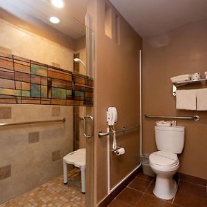King Room Mobility accessible